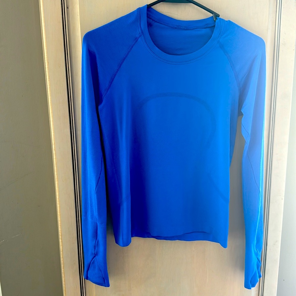 Louloulemon long sleeve